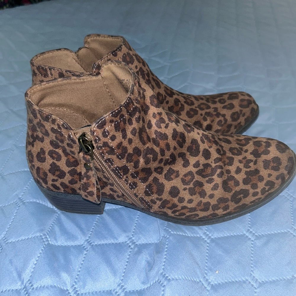 Cheetah booties LAST CHANCE BEFORE ITS DONATED